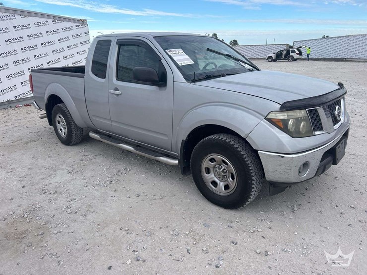 2006-nissan-frontier-image-2