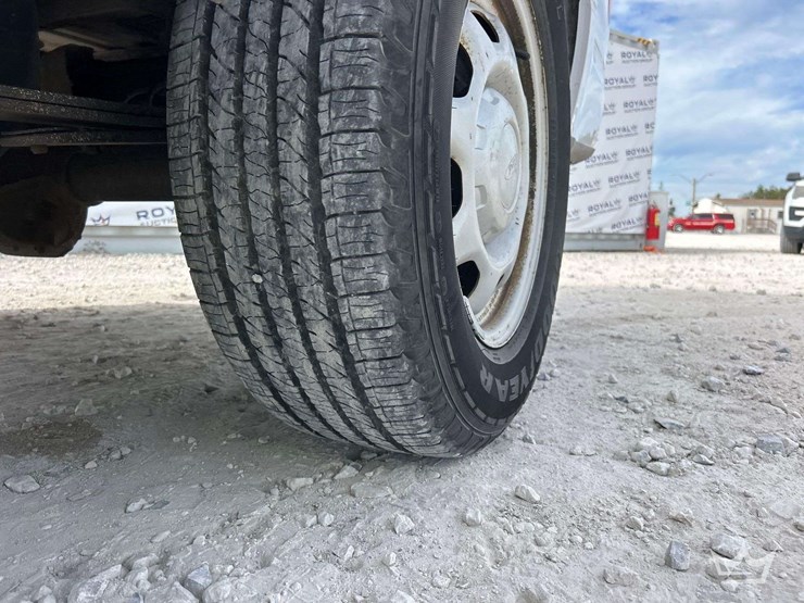 2017-ford-f150-image-23