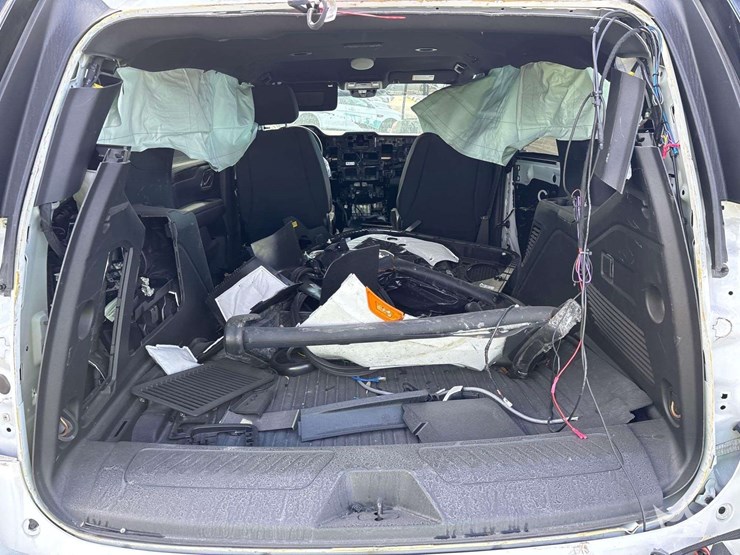 2024-chevrolet-tahoe-image-4