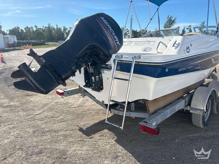 2014-bayliner-180-boat-with-t/a-boat-trailer-image-10