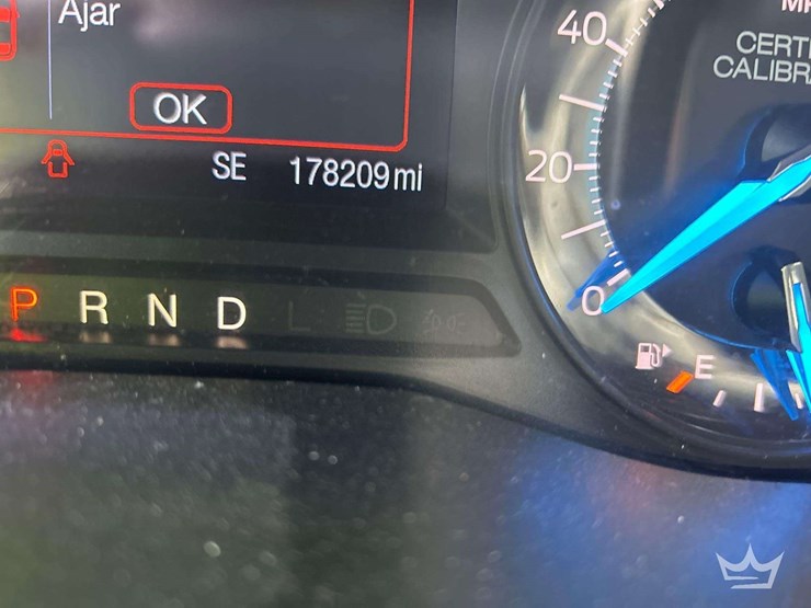 2016-ford-explorer-image-6