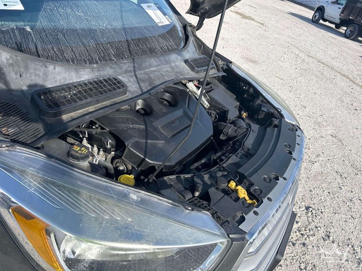 2018-ford-escape-image-8