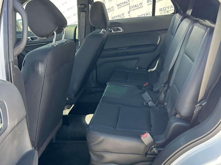 2015-ford-explorer-image-20