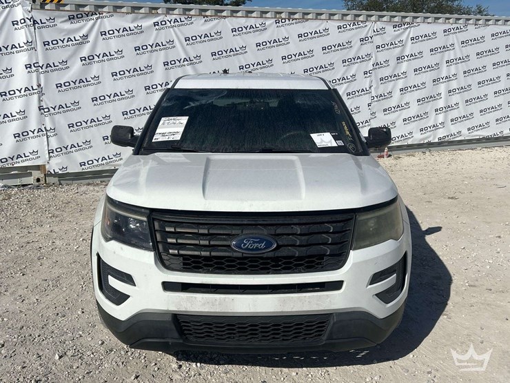 2016-ford-explorer-image-20