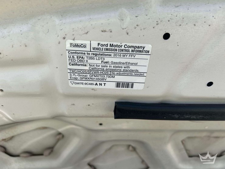 2016-ford-explorer-image-10