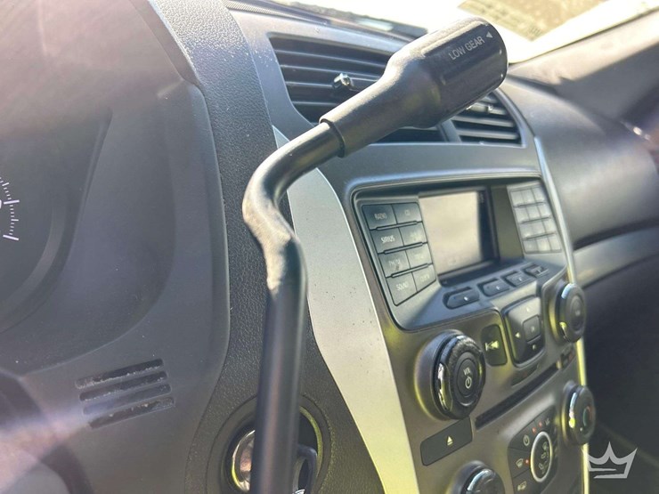 2015-ford-explorer-image-15