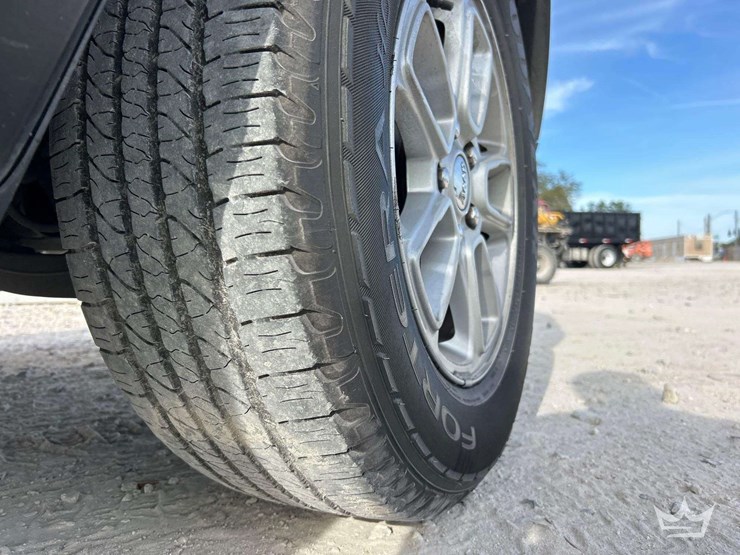 2018-jeep-grand-cherokee-image-23