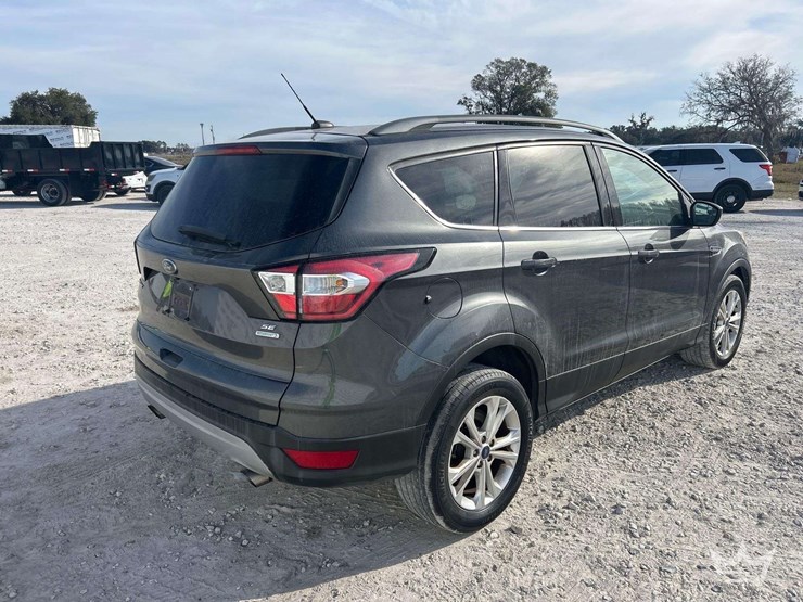 2018-ford-escape-image-3