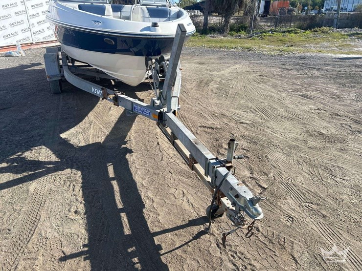 2014-bayliner-180-boat-with-t/a-boat-trailer-image-6