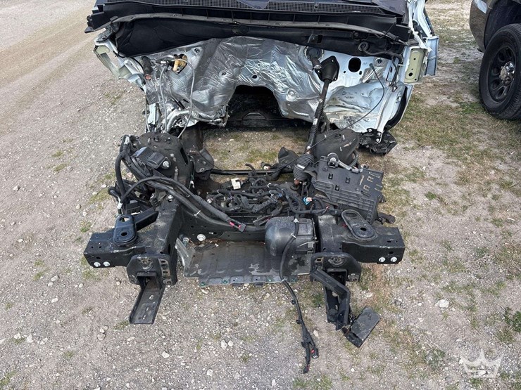 2024-chevrolet-tahoe-image-15