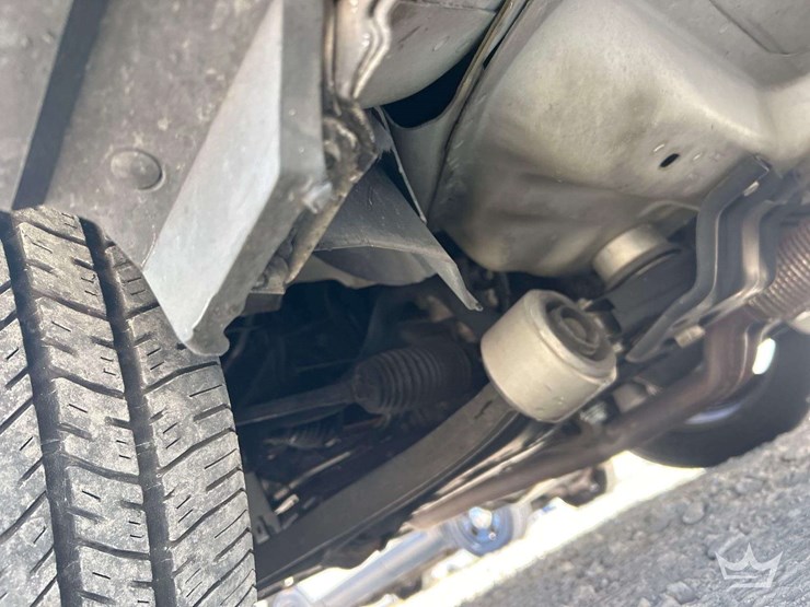 2016-ford-explorer-image-18