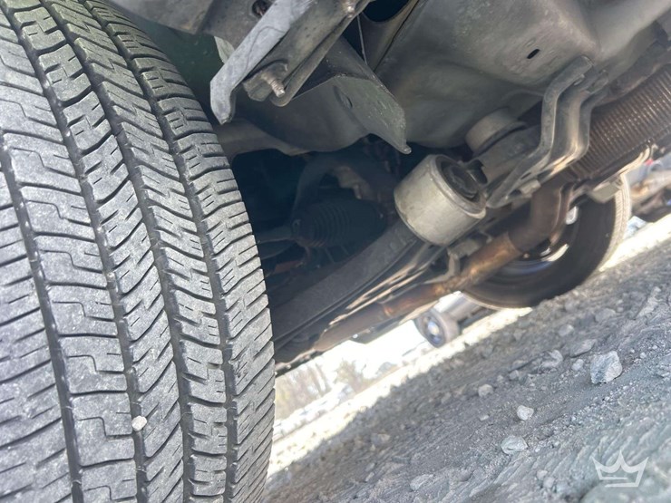 2016-ford-explorer-image-17