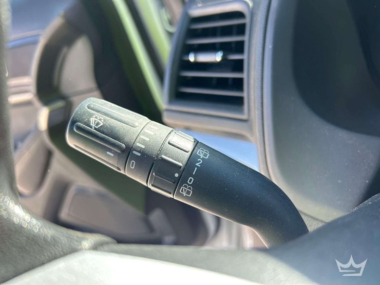 2015-ford-explorer-image-14