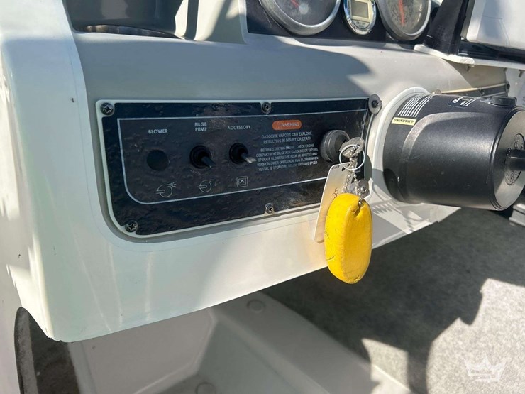 2014-bayliner-180-boat-with-t/a-boat-trailer-image-26