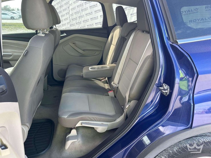 2014-ford-escape-image-17