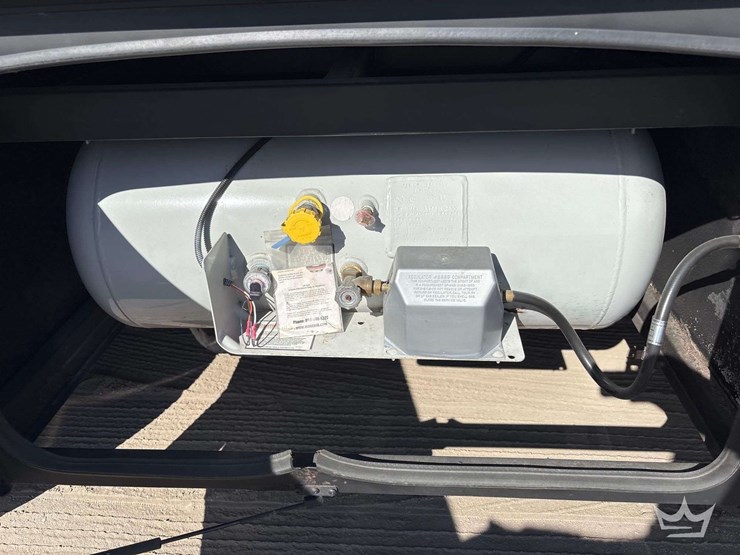 2018-freightliner-thor-venetian-400xcr-a40-41ft.-class-a-motorhome-image-9