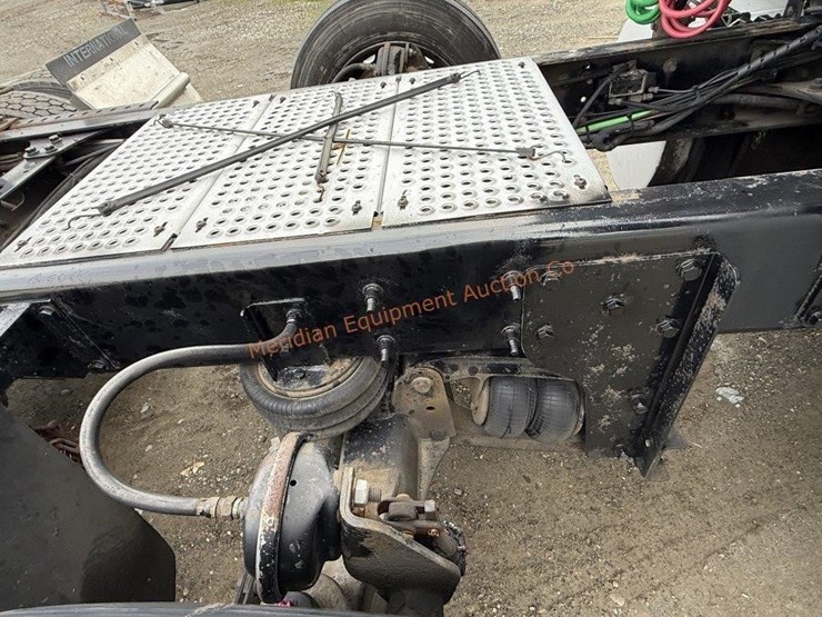 international-prostar-image-31