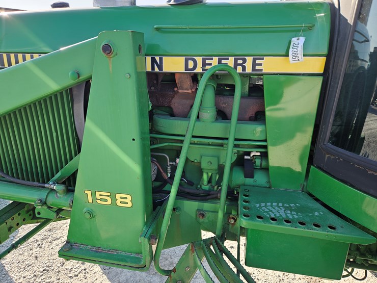 john-deere-4450-image-22