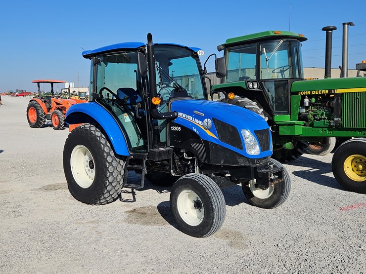 new-holland-t4.75-image-1
