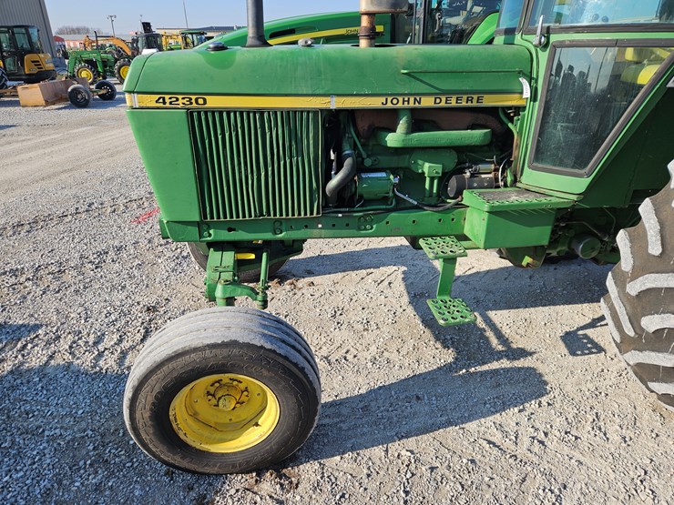 john-deere-4230-image-3