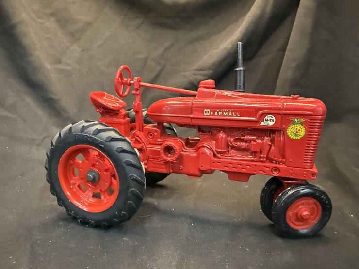 ertl-farmall-super-m-ta-image-3