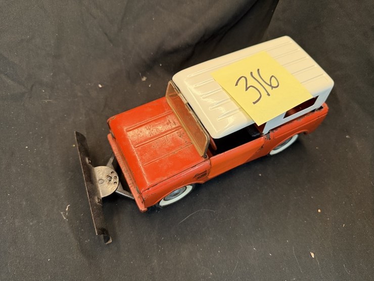 case-ih-scout-image-2