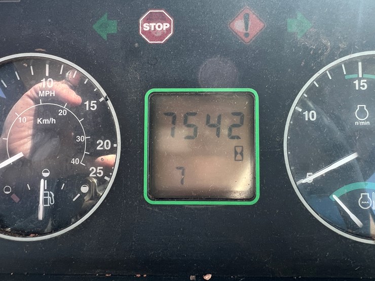 john-deere-7210-image-15