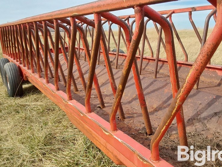 apache-wfw24a2-24'-feeder-wagon-image-13