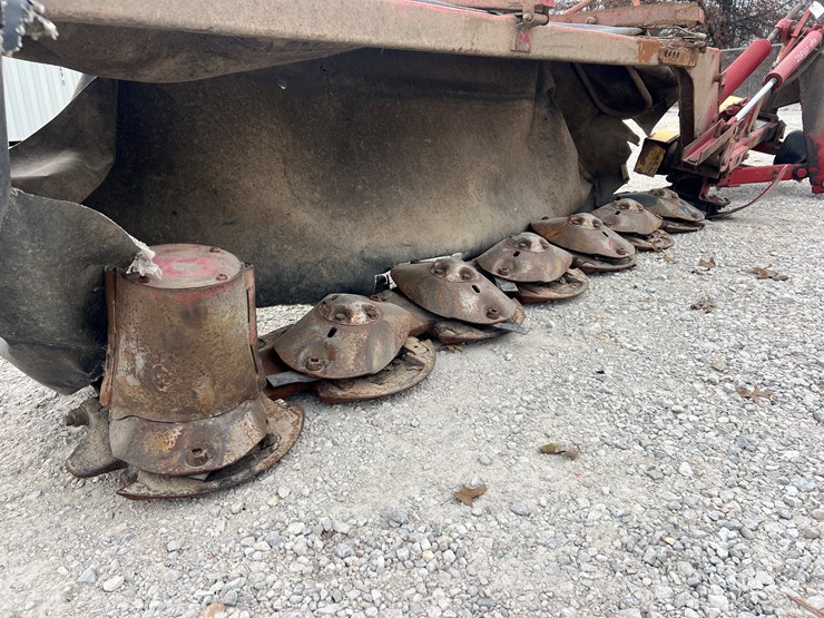 new-holland-h6750-image-3