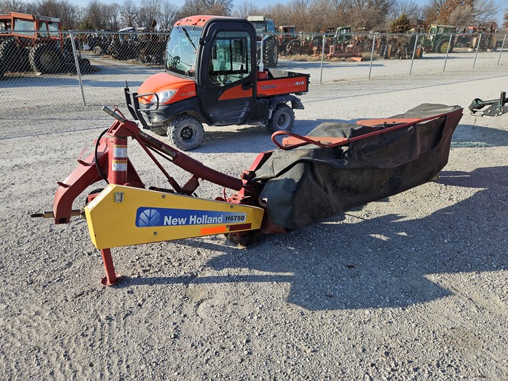 new-holland-h6750-image-4