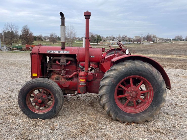 mccormick-deering-w-30-wide-front-on-rubber-image-2