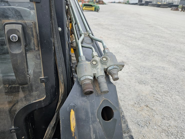 new-holland-c234-image-6