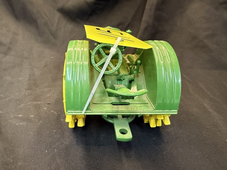 ertl-john-deere-d-image-3
