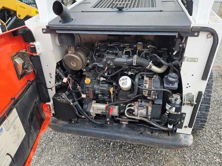 bobcat-t740-image-16