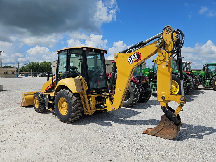 #203035-•-2021-caterpillar-416st-backhoe-image-18
