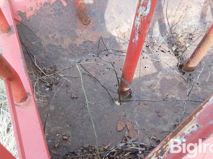 apache-wfw24a2-24'-feeder-wagon-image-18