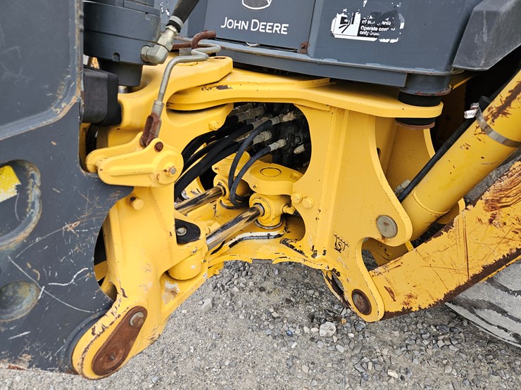 2007-deere-310j-image-11