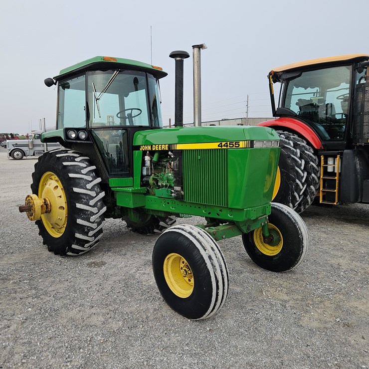 JOHN DEERE 4455