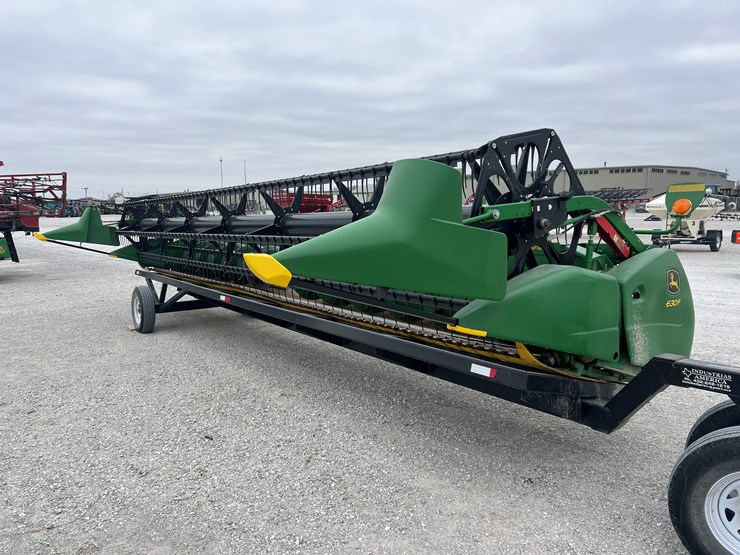 john-deere-630f-image-11