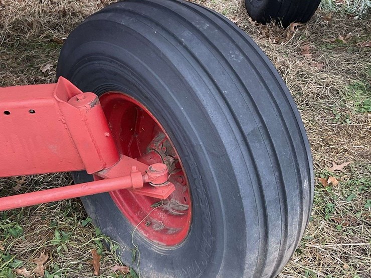 gravity-flow-wagon-image-11