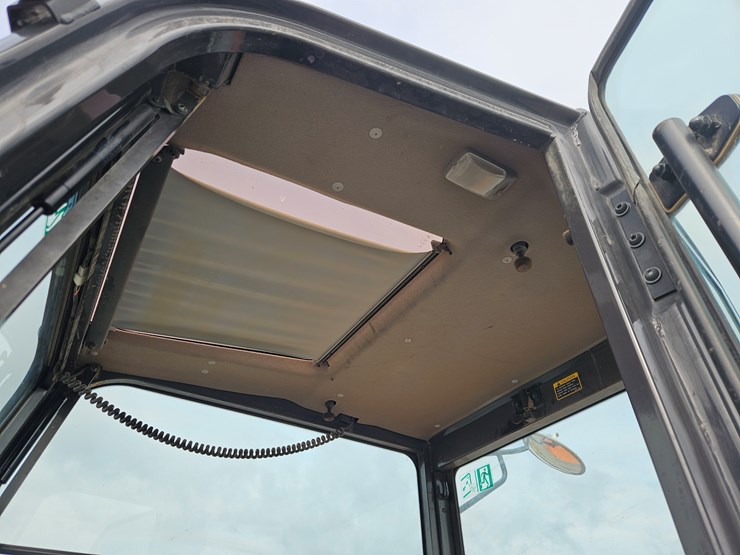 hitachi-zx85usb-5-image-7