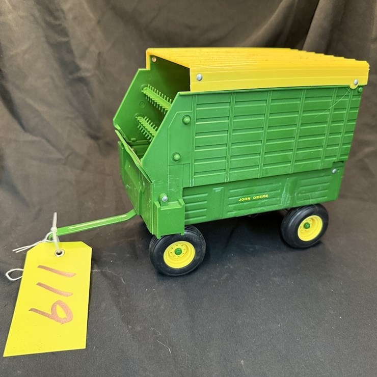 Ertl John Deere Chopper Box