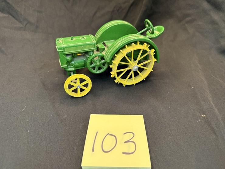 ertl-john-deere-model-d-image-1