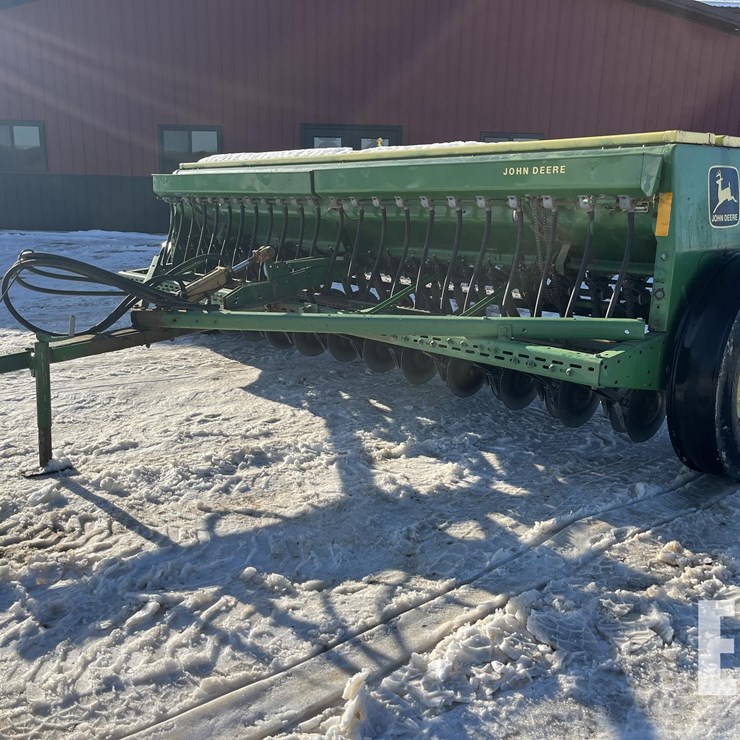 1989 JOHN DEERE 8300