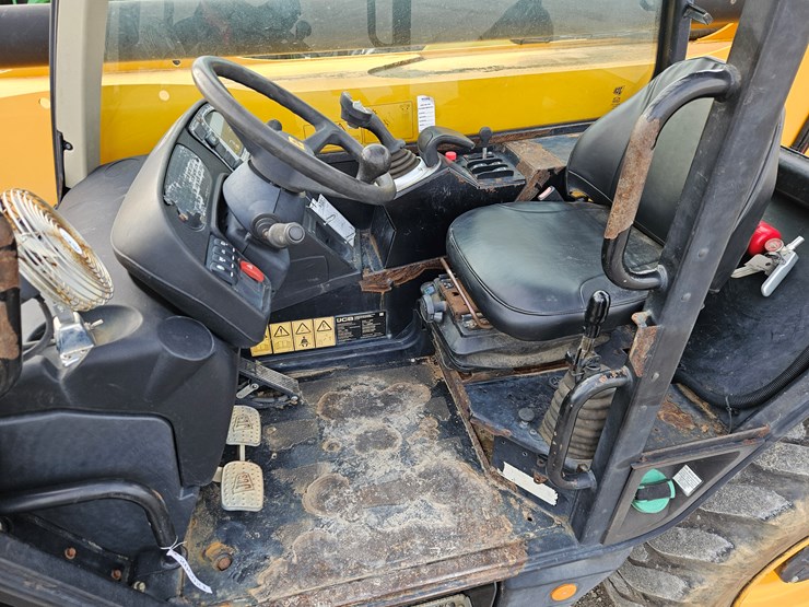 jcb-510-55tc-image-8