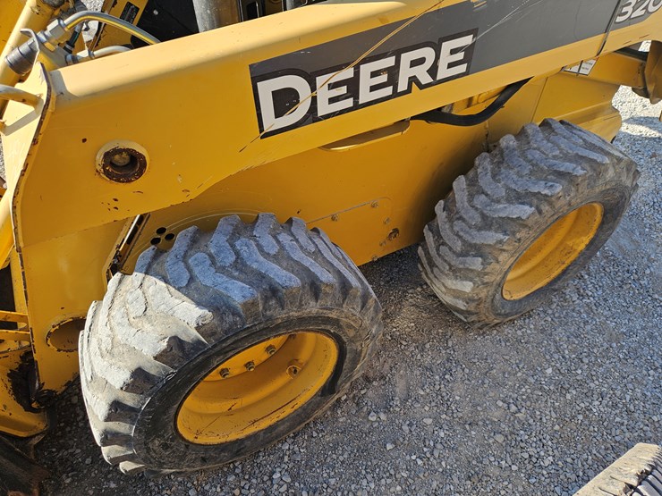 deere-125-image-18