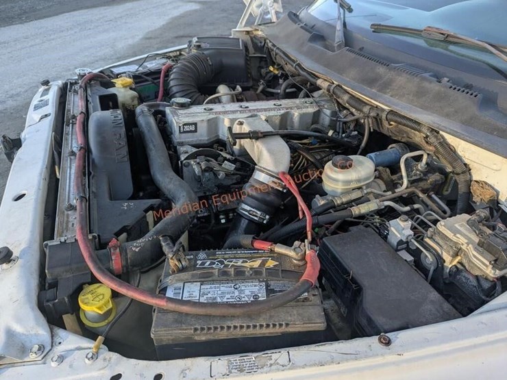 1999-dodge-ram-3500-image-14