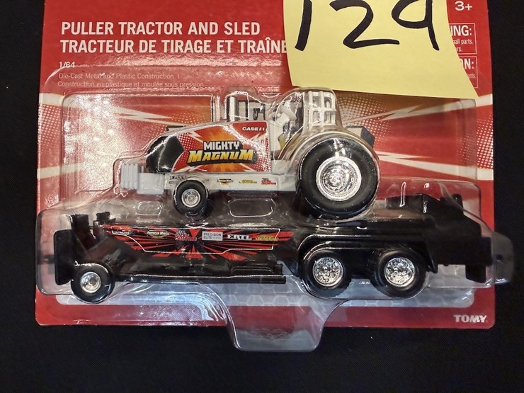 ertl-case-ih-mighty-magnum-puller-tractor-image-2