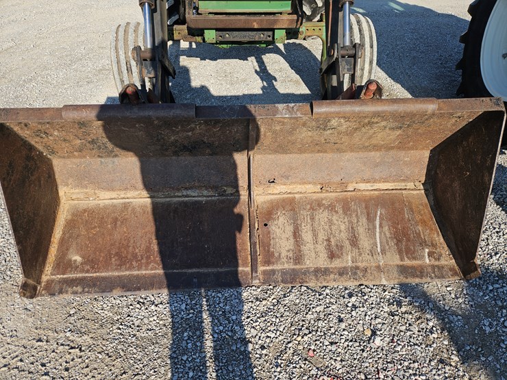 john-deere-2640-image-3