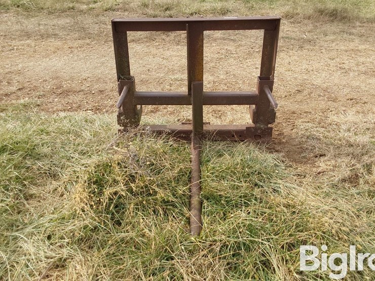 3-pt-mounted-bale-spear-image-2